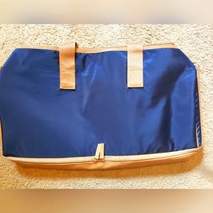 NWT Navy & Tan Weekender Tote/Gym/Carry On Bag (shoe compartment on bottom)